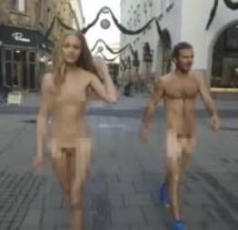 Grife sueca promove desfile de modelos 'nus' na rua