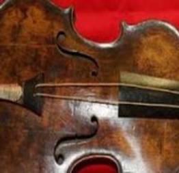 Encontrado o Violino do Titanic após 100 anos