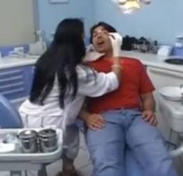 Com uma dentista dessa eu teria consulta todo dia