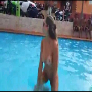 Amadorzão - novinhas safadas na piscina