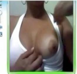 Brasileira putinha brincando na webcam