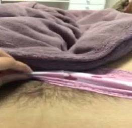 Novinha bate siririca pro namorado - brasil 18 - o melhor do pornô amador brasil