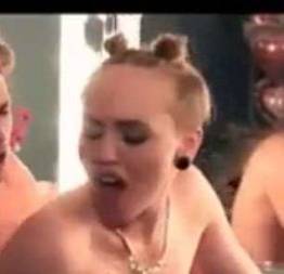 Miley cyrus fudendo bem gostoso em video vazado