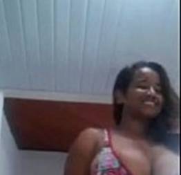 Adriana gostosinha morena caiu no whatsapp