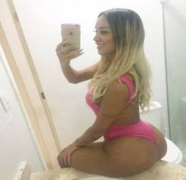 Anita loirinha estilo panicat fodendo com seu cliente safado