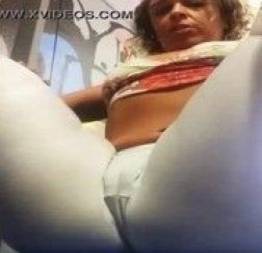 Video mulher gostosa da academia flagrada marcando pacotão