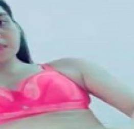 Jucélia ninfetinha gravou um vídeo caseiro masturbando a xerequinha