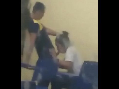 Flagraram sexo em sala de aula em Manaus