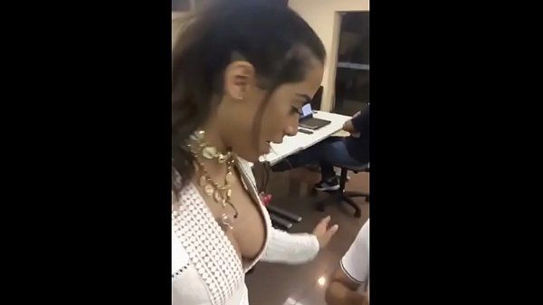 Anitta pagou peitinho no Snapchat - Porno Vídeo Tube