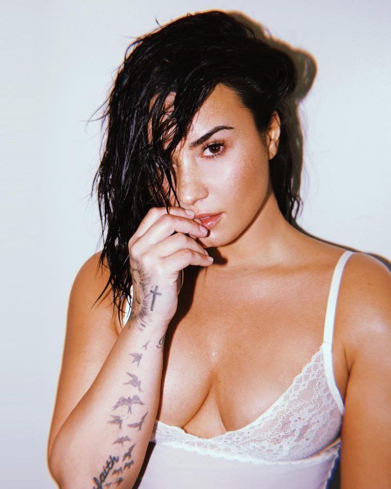 Demi Lovato nua em fotos vazas por hacker