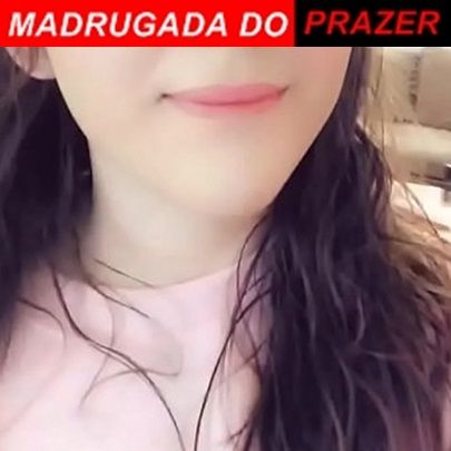 Travesti linda Novinha excitada mostrando tudo | Madrugada do Prazer