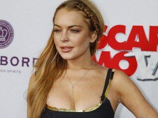 Lindsay Lohan nua em fotos vazadas