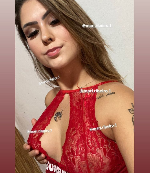 Mari Ribeiro caiu na net pelada em lives do instagram