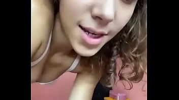 Novinha de saia curta e fio dental fez 18 aninhos e festejou na live | namoradas |porno