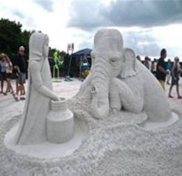 As mais inacreditáveis esculturas feitas com areia.