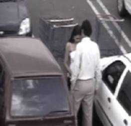 Casal é flagrado fazendo sexo no estacionamento do Shopping
