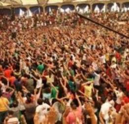 Mais de 20 mil pessoas “aceitaram Jesus” em eventos no deserto do Egito