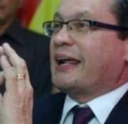 Pastor evangélico concorrerá à presidência no Equador