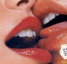 Qual a origem do beijo na boca?