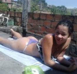 Bruninha ninfeta do morro caiu na net