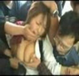 Japonesa estuprada no metrô ?