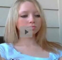 Barbie humana cai na putaria na webcam