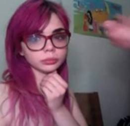 Nerd linda na putaria com o primo