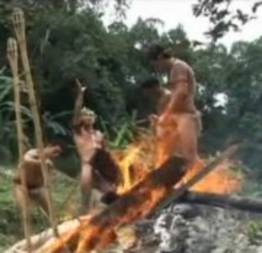 Rogério flagra ritual de sexo entre índios na Amazônia