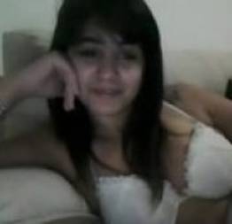 Novinha de madrugada no skype