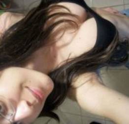 Jessica nerdzinha caiu na net com fotos pelada o namorado