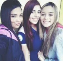 Ana, Bruna e Renata participou do suruba com amigos da faculdade