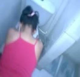 Xvideos comendo a empregada no banheiro de casa