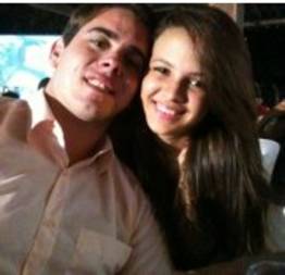 Camila Souza de Araguaiana chifrando o noivo