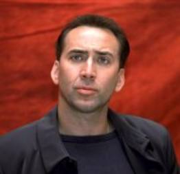 Polémico Video de Nicolas Cage em Cenas Eroticas Com prostituta no meio da Rua