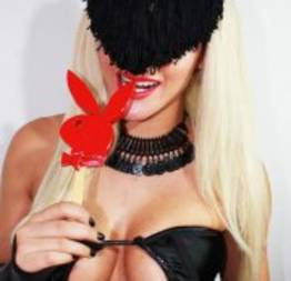 50 Fotos da paparazzo misteriosa nua na Playboy de Dezembro de 2015