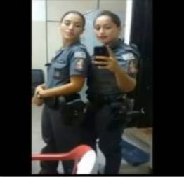 Policial Safada se masturbando, caio no zap zap