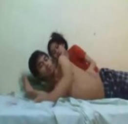 Foda romântica do casal asiático na webcam