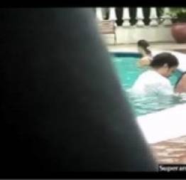 Comendo namoradinha na piscina em publico e foram filmados | amadoras da net |