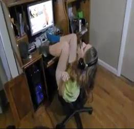 Irmão pega a irmã no flagra e acabam transando - pornô4 - vídeos pornô gratuito