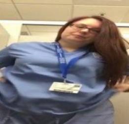 Enfermeira safada fazendo putaria em seu plantão