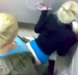 Vídeo amador advogado comendo mulata no banheiro