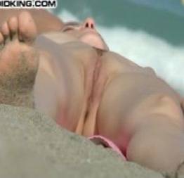 Flagras filmou gostosa na praia de nudismo - yes porno grátis