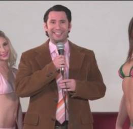 Sexo na tv, seis mulheres participa de uma competição depois uma chupa a buceta 