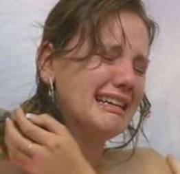 Novinha virgem chora no sexo oral