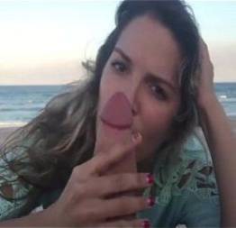 Levou a namorada cedinho na praia de copacabana e se deu bem