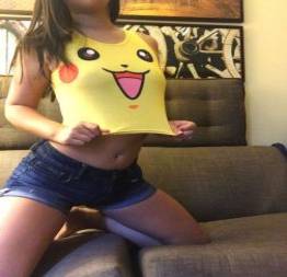 Novinha fa? de pokemon meladinha querendo um pikachu