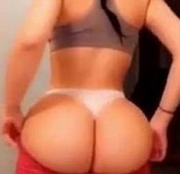 Que bunda enorme!!!