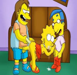 Lisa dando pros amiguinhos do irmão