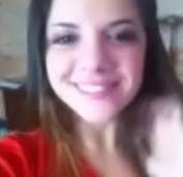 Vídeo caseiro Novinha Frentista Caiu na web batendo Siririca deliciosa