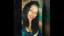 Eliane de Palmeira do Piauí em três vídeos se masturbando